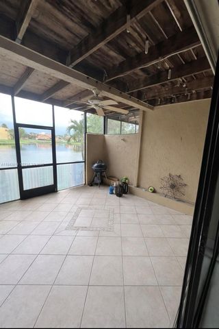 1471 NW 94th Ave 240, Pembroke Pines, FL 33024