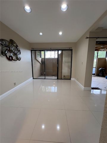 1471 NW 94th Ave 240, Pembroke Pines, FL 33024