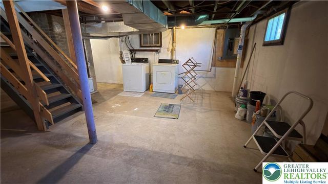 462 Maple Road, Hellertown Boro, PA 18055