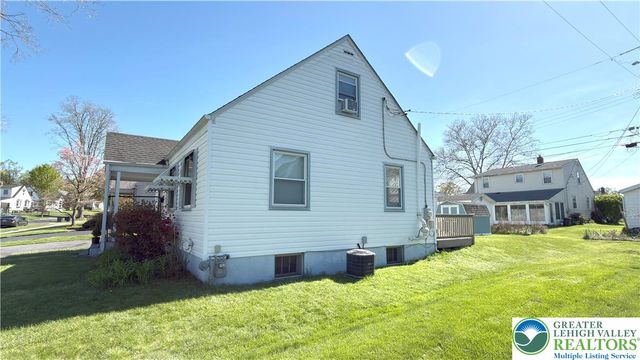 462 Maple Road, Hellertown Boro, PA 18055