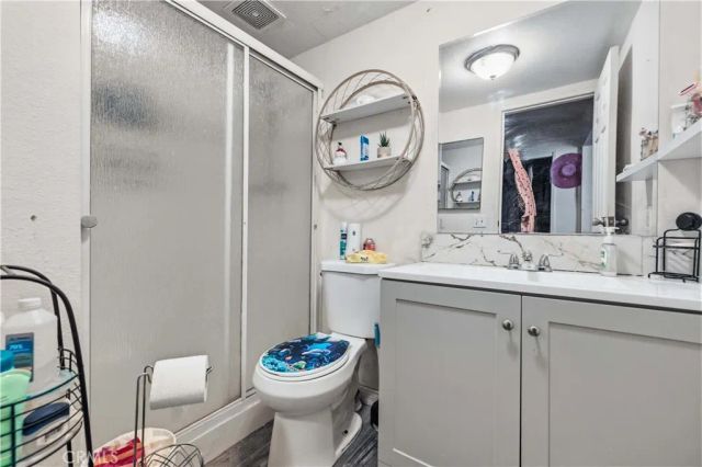 1021 W Avenue J13, Lancaster, CA 93534