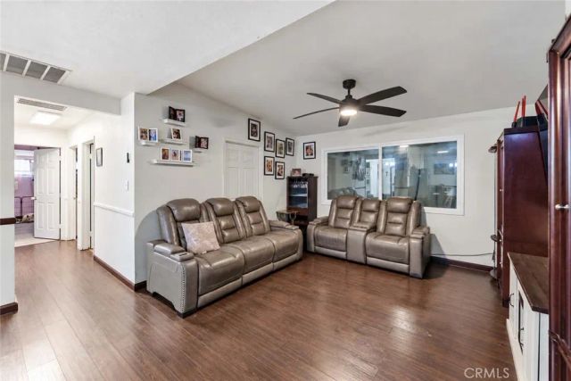 1021 W Avenue J13, Lancaster, CA 93534