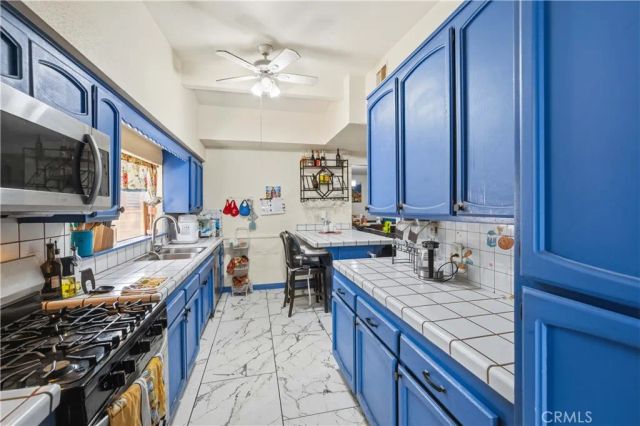1021 W Avenue J13, Lancaster, CA 93534