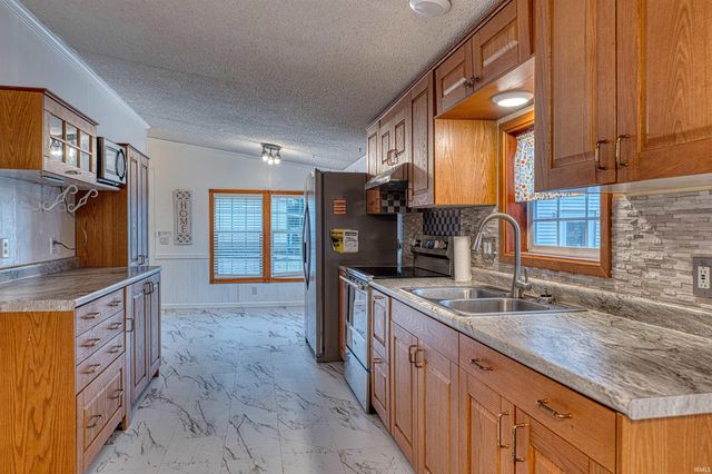 11101 Country Homes Drive, Evansville, IN 47712