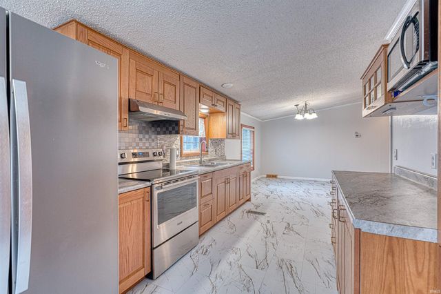 11101 Country Homes Drive, Evansville, IN 47712