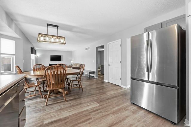 3007 Pomeroy Place, Fort Wayne, IN 46818