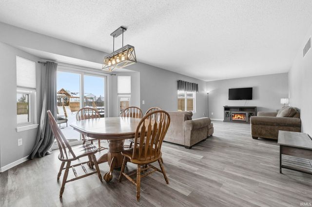 3007 Pomeroy Place, Fort Wayne, IN 46818