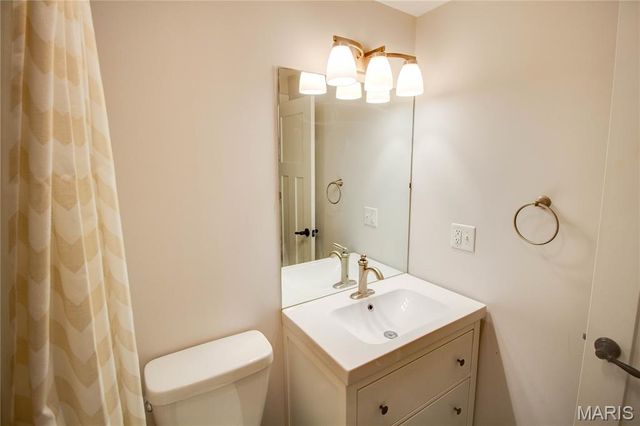 1705 Cordell Court, Godfrey, IL 62035