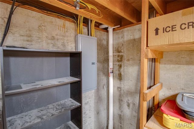 1705 Cordell Court, Godfrey, IL 62035