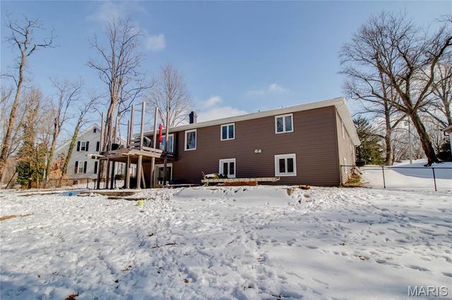 1705 Cordell Court, Godfrey, IL 62035