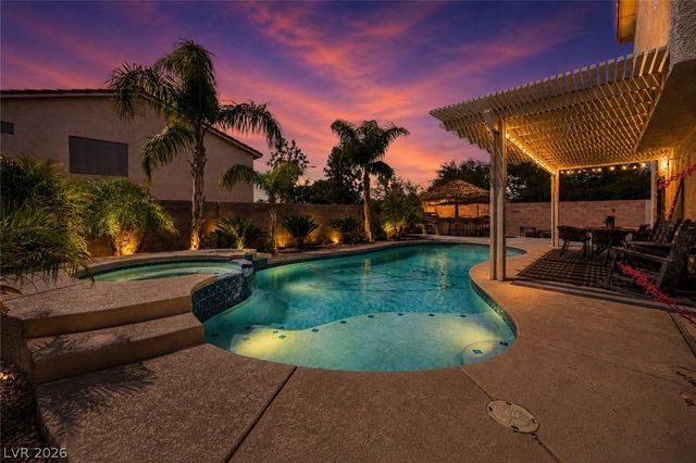 1921 Moonlight Bluff Avenue, North Las Vegas, NV 89084