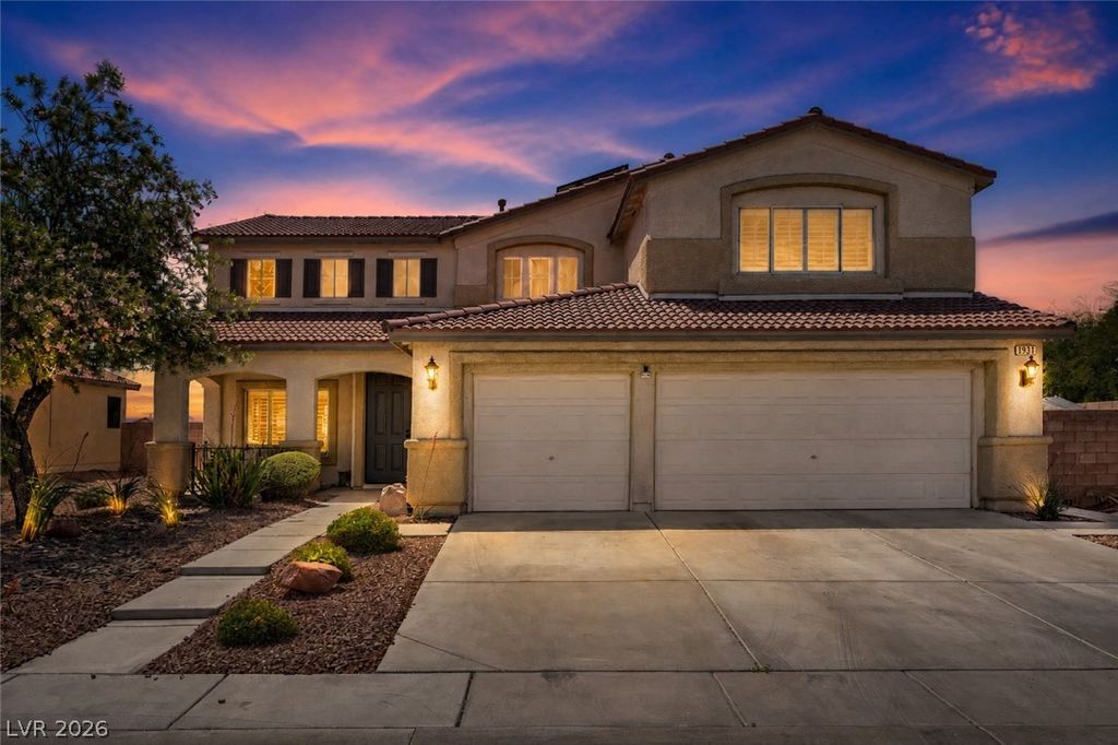 1921 Moonlight Bluff Avenue, North Las Vegas, NV 89084