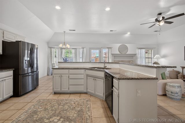 12429 S 99th East Avenue, Bixby, OK 74008