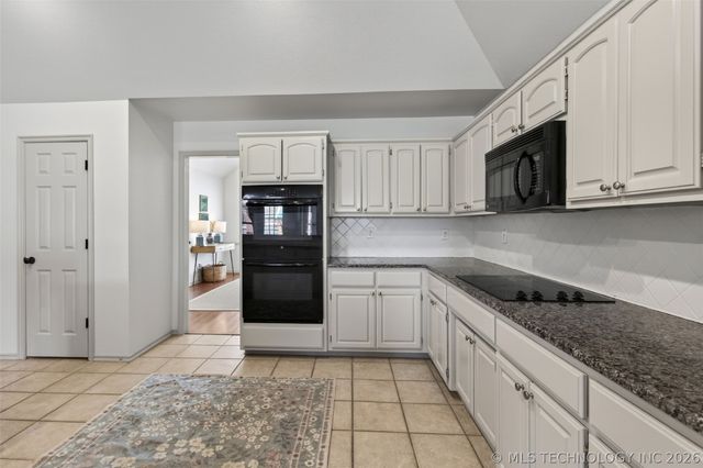 12429 S 99th East Avenue, Bixby, OK 74008