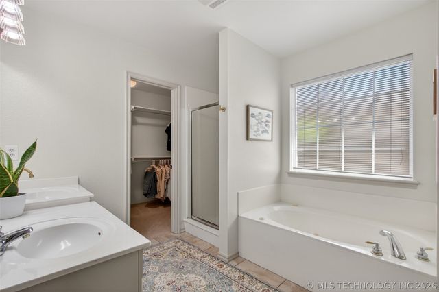 12429 S 99th East Avenue, Bixby, OK 74008