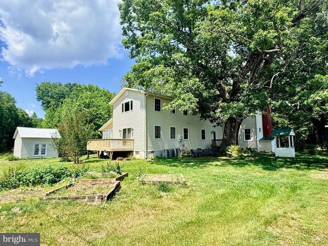 1311 BORDEN RD, Bumpass, VA 23024