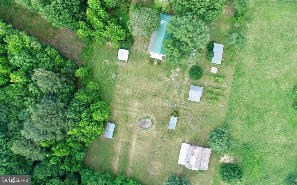 1311 BORDEN RD, Bumpass, VA 23024