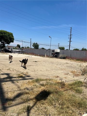 1498 W Compton, Compton, CA 90220