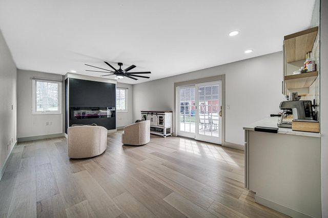 38-1 N 600 W, Valparaiso, IN 46385