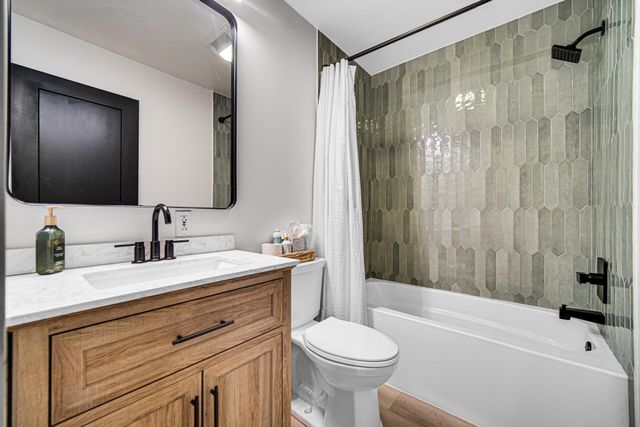38-1 N 600 W, Valparaiso, IN 46385
