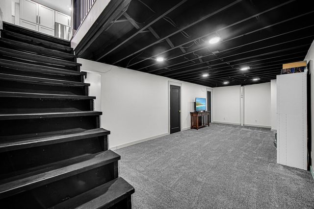 38-1 N 600 W, Valparaiso, IN 46385