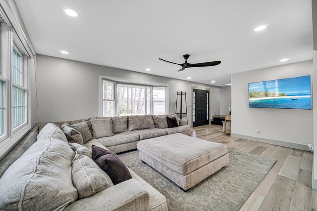 38-1 N 600 W, Valparaiso, IN 46385