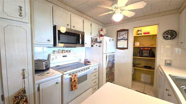 5406 BALI COURT, Bradenton, FL 34207