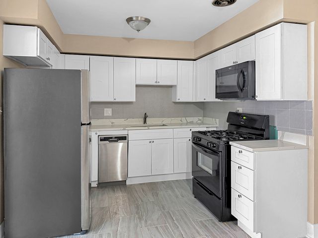 1008 Washington Boulevard 1, Oak Park, IL 60302