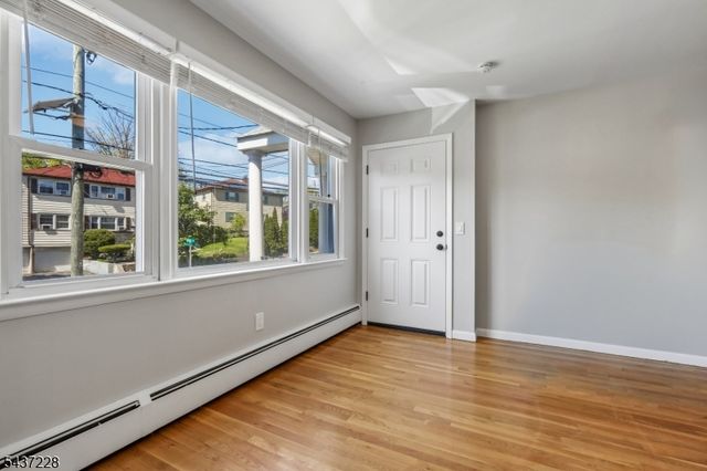 480 Boyden Ave, Maplewood Twp., NJ 07040