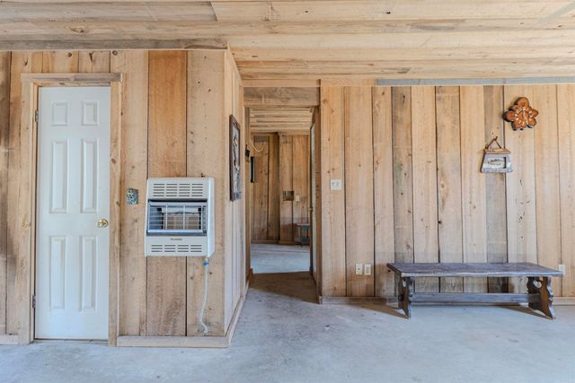 947 Saddler Falls Road, Mammoth Spring, AR 72554