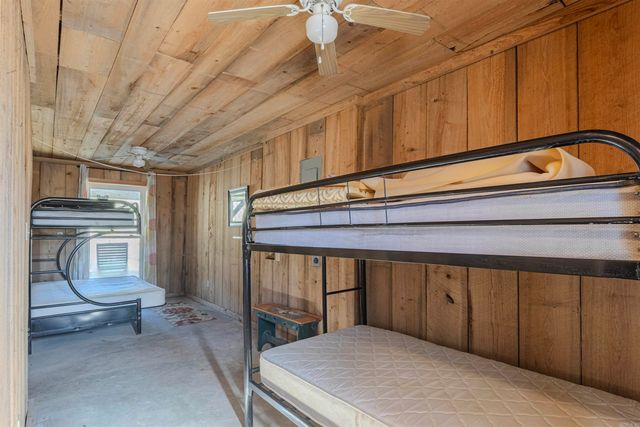 947 Saddler Falls Road, Mammoth Spring, AR 72554