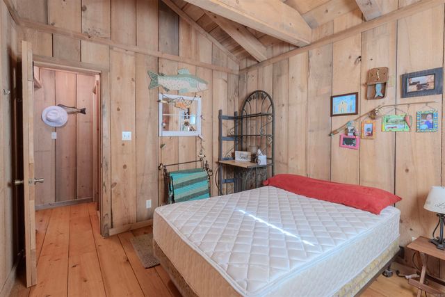 947 Saddler Falls Road, Mammoth Spring, AR 72554