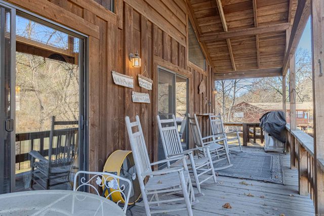 947 Saddler Falls Road, Mammoth Spring, AR 72554