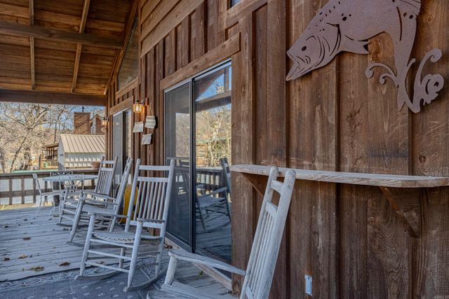 947 Saddler Falls Road, Mammoth Spring, AR 72554
