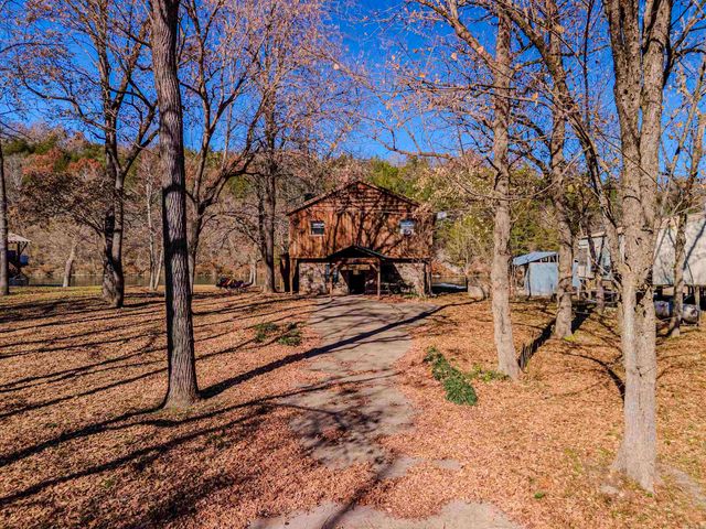 947 Saddler Falls Road, Mammoth Spring, AR 72554