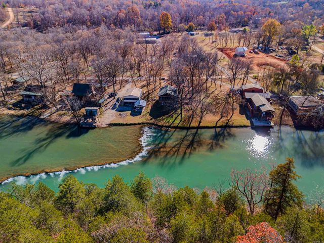 947 Saddler Falls Road, Mammoth Spring, AR 72554