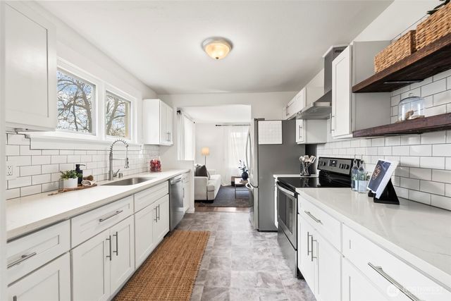 1502 S Anderson Street, Tacoma, WA 98405