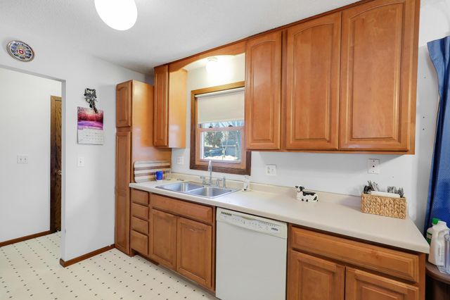 544 3rd Avenue NW, New Brighton, MN 55112