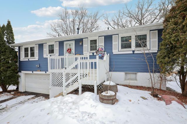 544 3rd Avenue NW, New Brighton, MN 55112