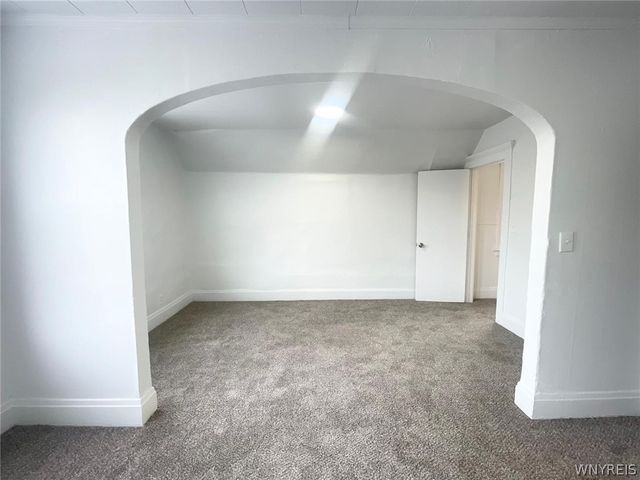 30 Poultney Avenue, Buffalo, NY 14215