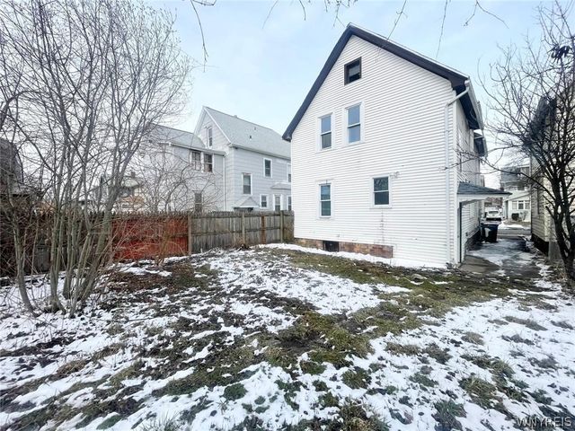 30 Poultney Avenue, Buffalo, NY 14215