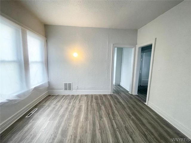 30 Poultney Avenue, Buffalo, NY 14215