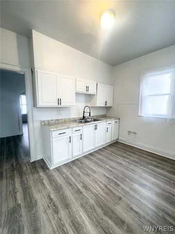 30 Poultney Avenue, Buffalo, NY 14215