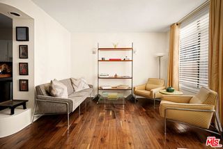 7270 Hillside Avenue 204, Los Angeles, CA 90046