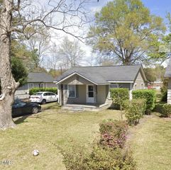 31 W Waddell Drive, Smithfield, NC 27577