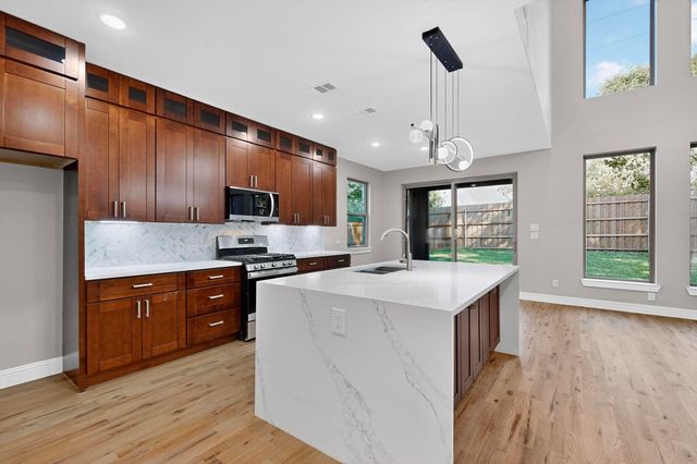 1828 Highland Drive E, Keller, TX 76262