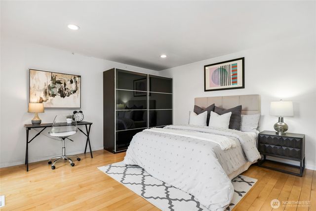 8808 NE 14th Street, Clyde Hill, WA 98004