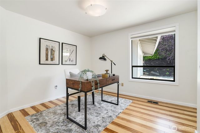8808 NE 14th Street, Clyde Hill, WA 98004