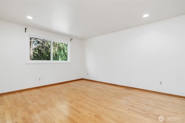 8808 NE 14th Street, Clyde Hill, WA 98004