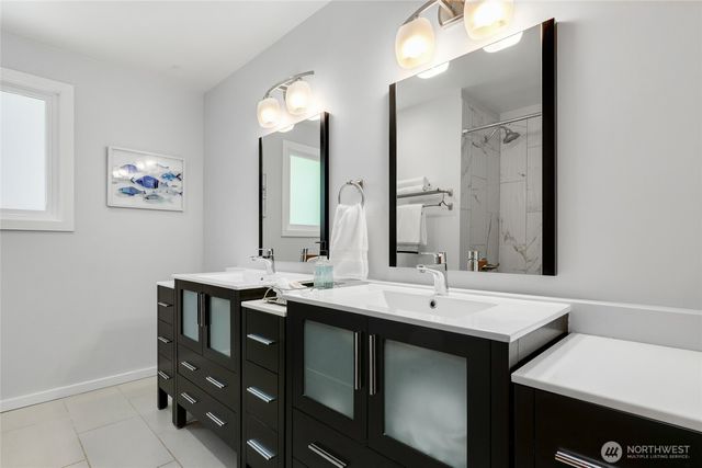 8808 NE 14th Street, Clyde Hill, WA 98004
